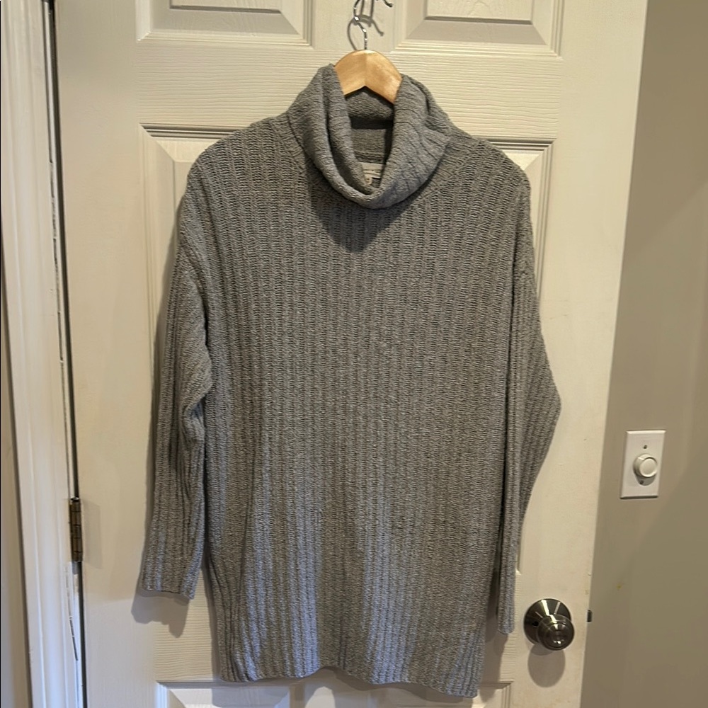 Lou & Grey Cozy Gray Knit Sweater